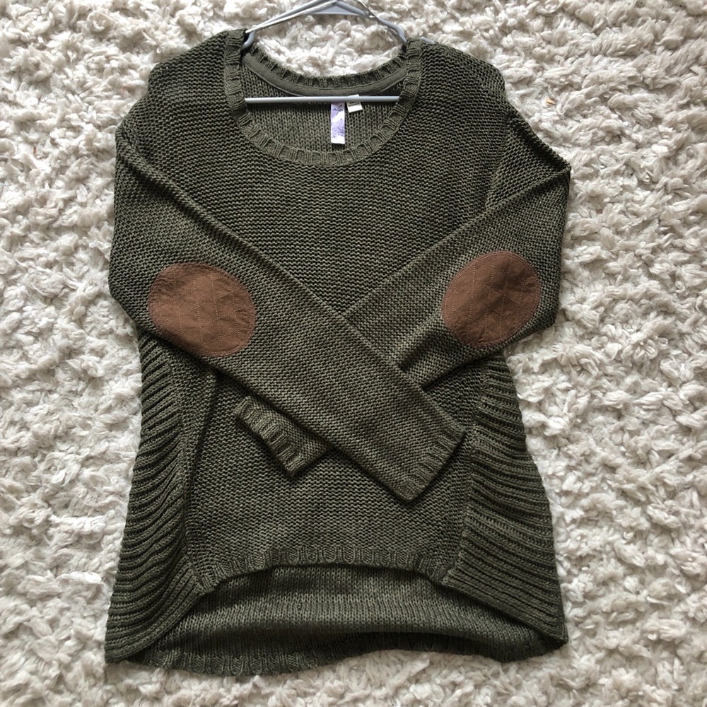 Alya Crew Neck Sweater with Suede Elbow